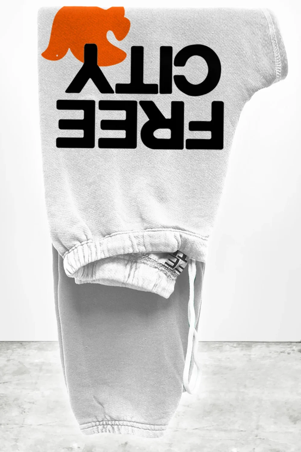 Boutique77 - Sweatpant – FC-FCBSWP100-CHORG – chalk-orange – 1