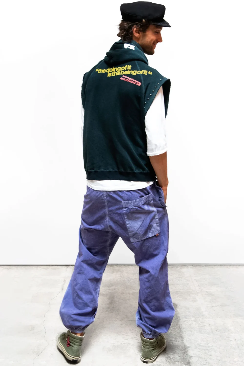 Boutique77 - Wonderland Superyumm Cutoff Hoodie – FC-FCTPOH077-GNPPW – greenplant-powder – 1