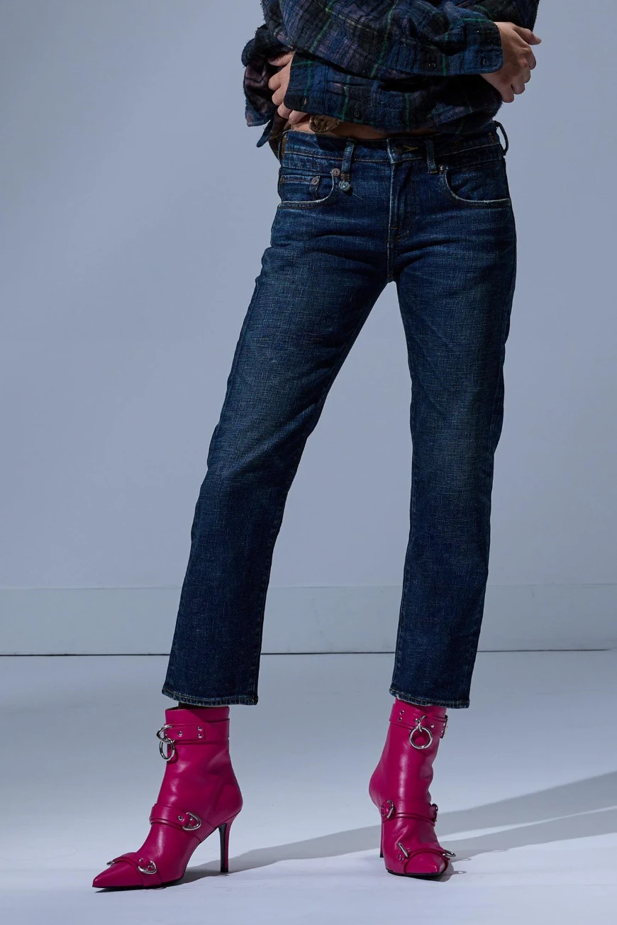 R13w0091d345a Hoyt Blue Stretch 1