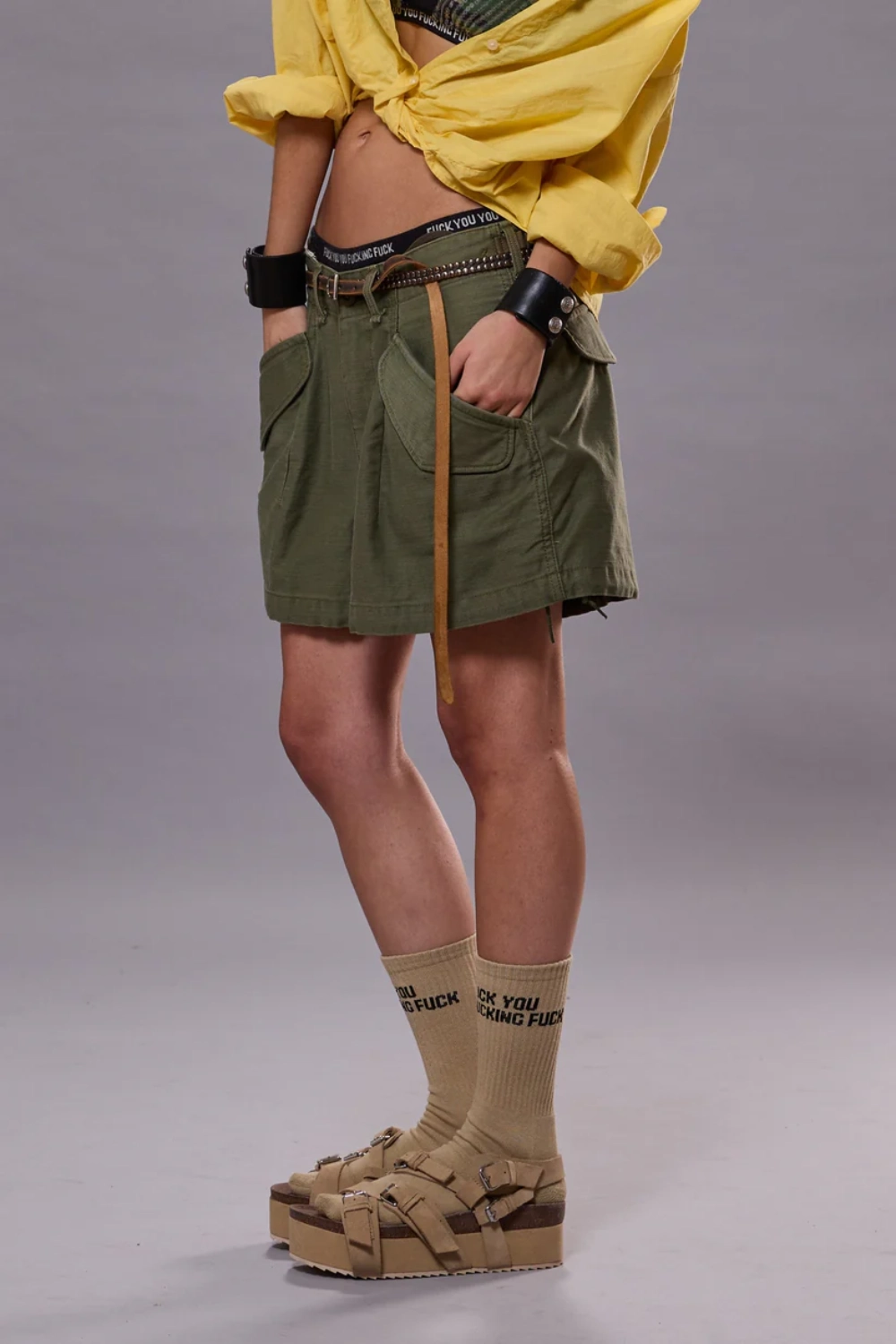 Boutique77 - מכנס קצר Marianne Cargo – R13WD175-D311A – olive-sateen – 1