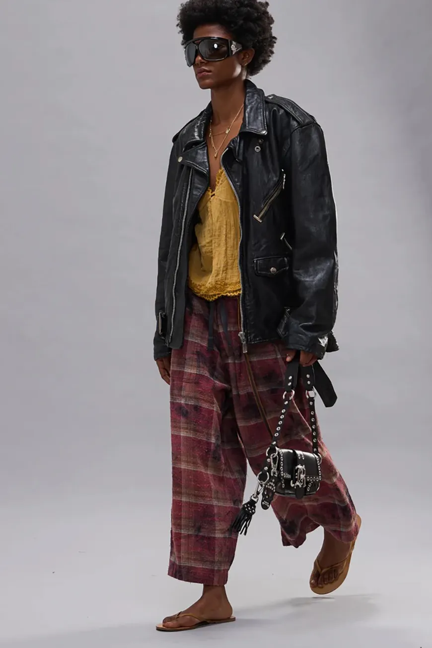 Boutique77 - מכנסיים Cropped Wide Leg Utility – R13WR412R655B – overdyed-purple-plaid – 1